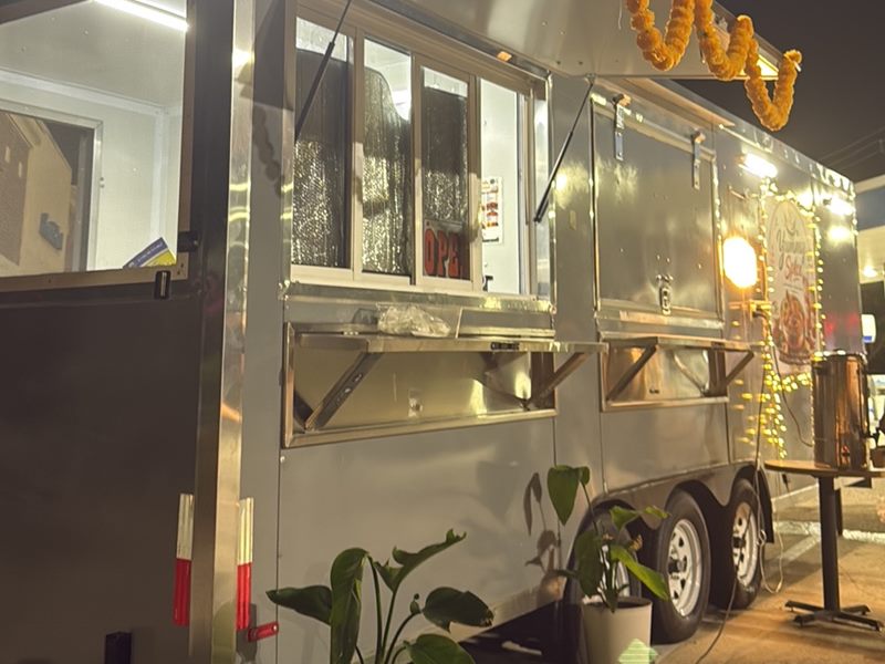 Yummy Spice Indian Food Truck exterior